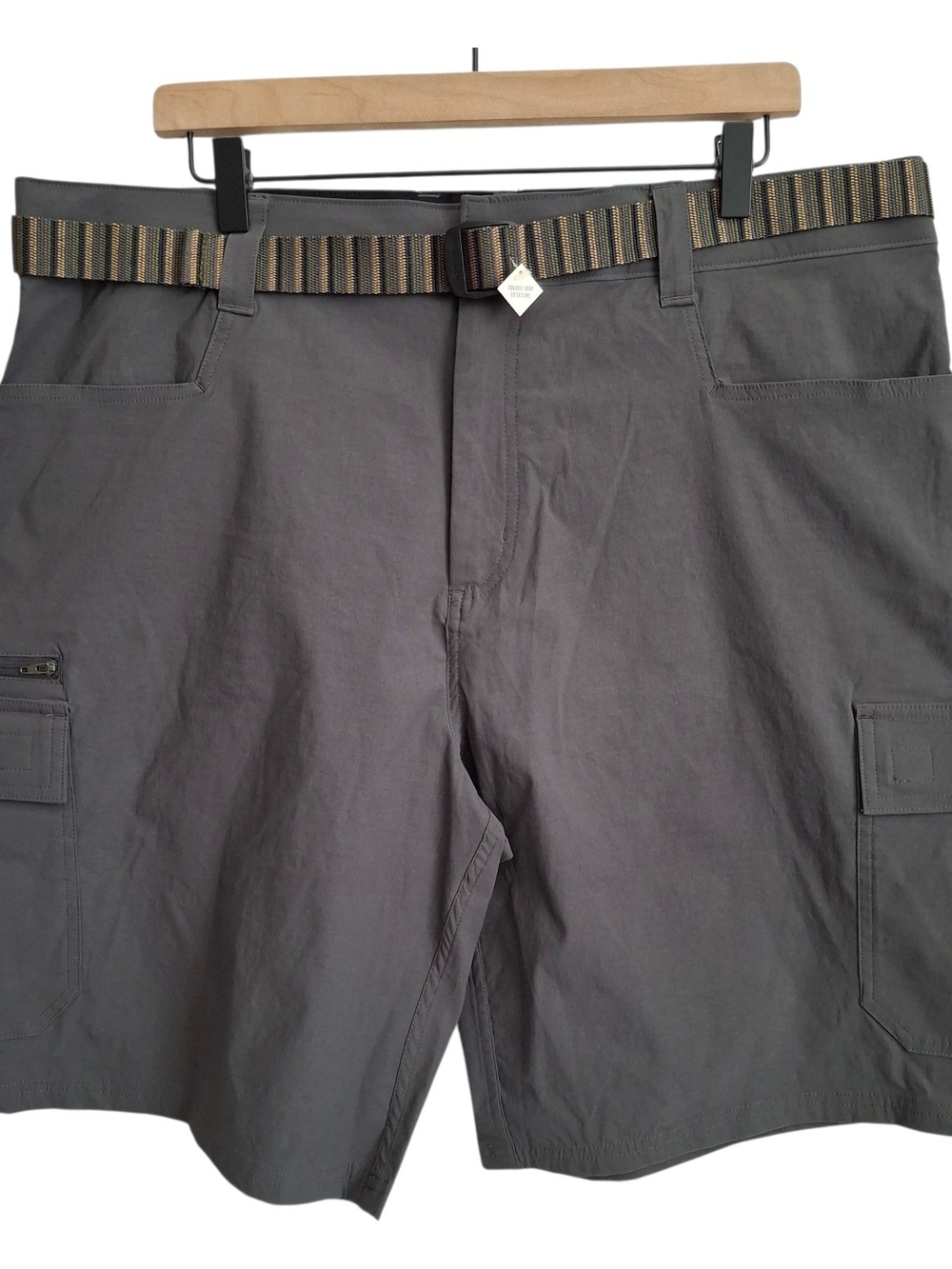Men's Lightweight Tech Cargo Short with Removeable Belt - Size 38